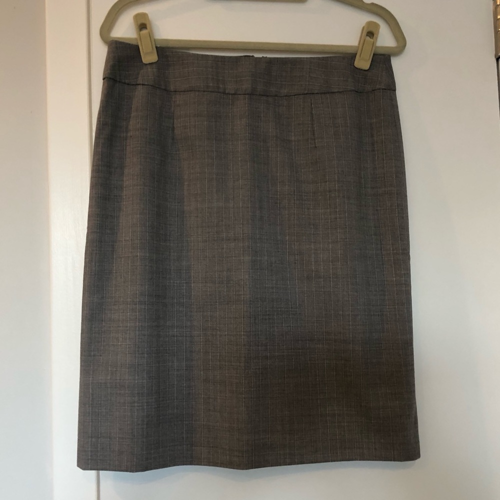 Wool blend gray pencil skirt - NWT!